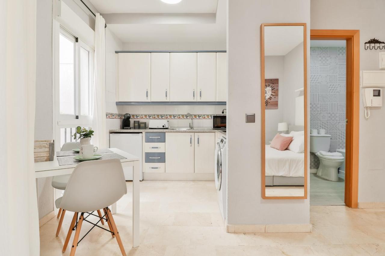 مالقة C14 - Nice Studio Close To Historical Center المظهر الخارجي الصورة